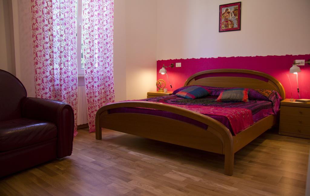 Laxmi Guesthouse B&B Genova Camera foto