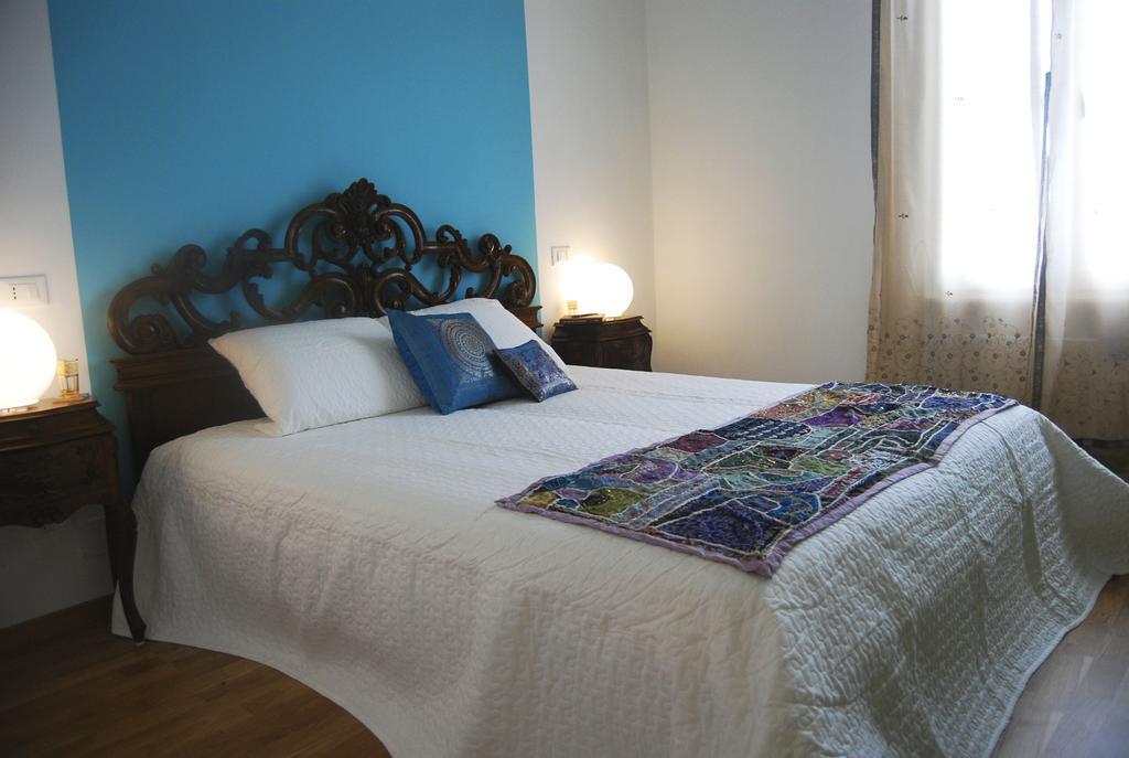Laxmi Guesthouse B&B Genova Esterno foto